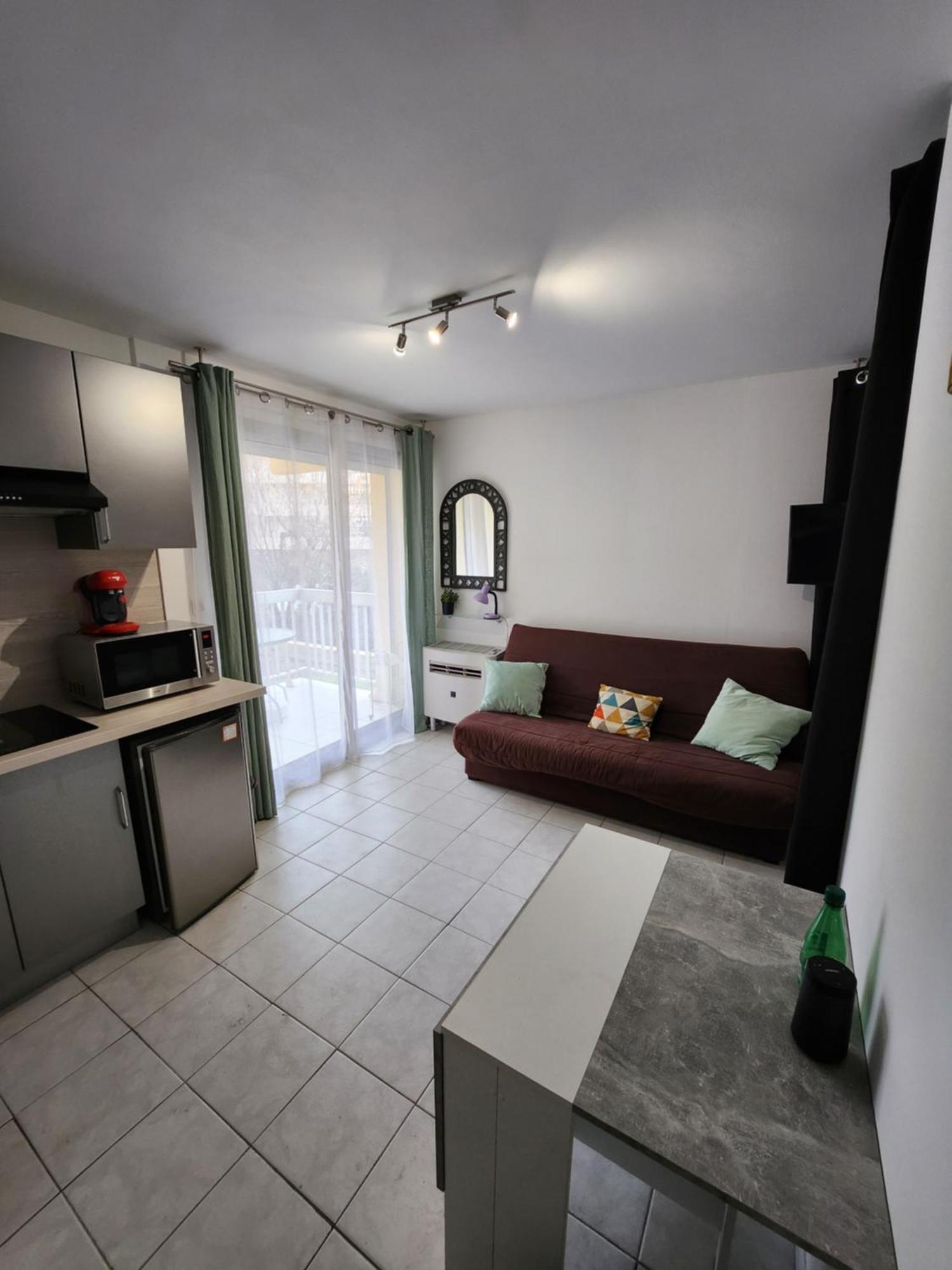 De * Frejus