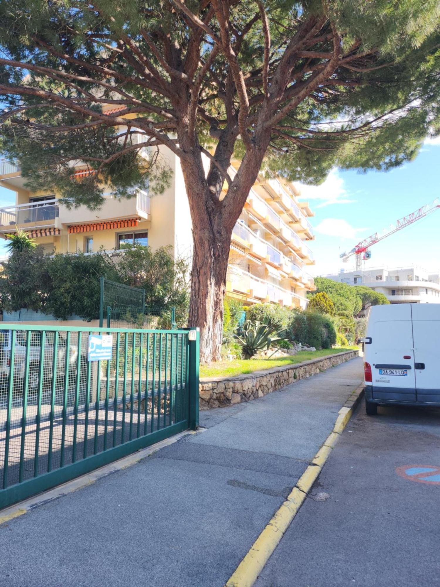 De Fréjus